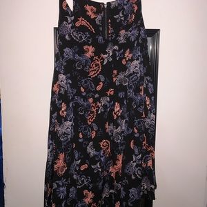 Floral/ swirl design torrid tank